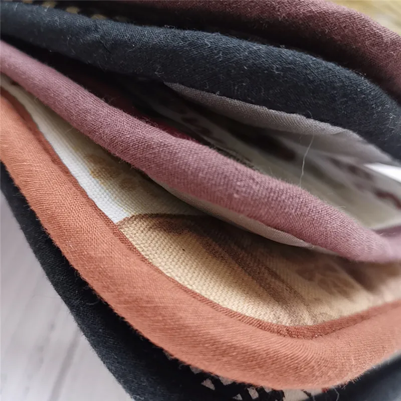 

20x20cm Square Thick Canvas Silver Coated Cotton Placemats Heat Insulation Anti-Scalding Oven Coasters Pot Mat
