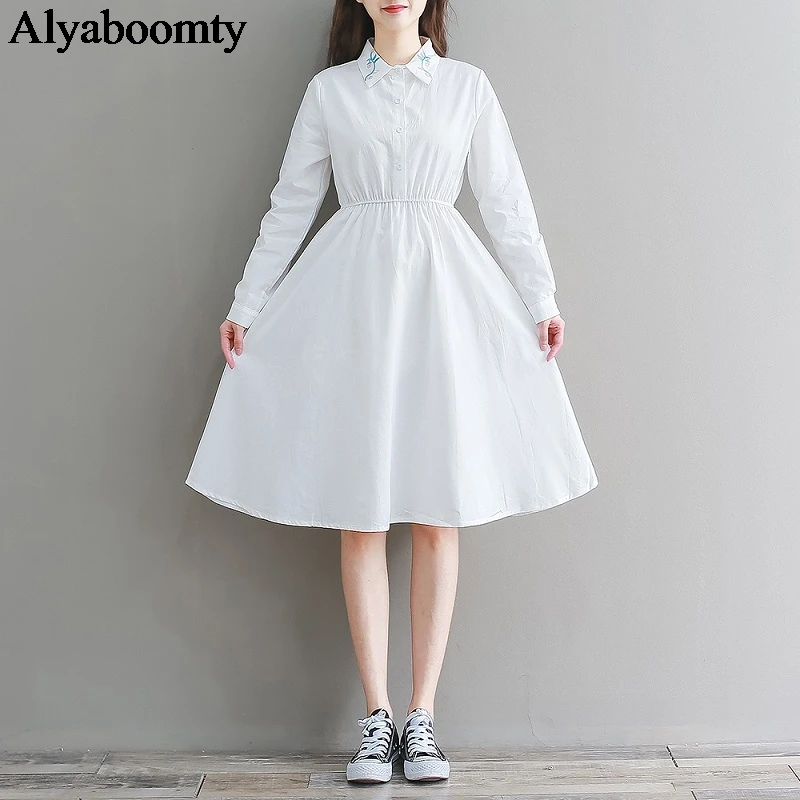 Женское платье в японском стиле Mori Girl белое с отложным воротником и цветочной