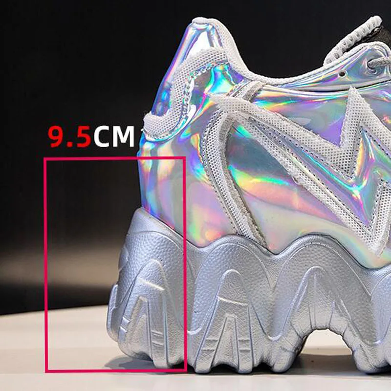 Модная обувь на шнуровке визуально увеличивающая рост Цвет серебристый красный