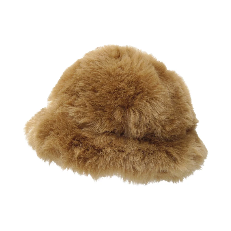 Женская зимняя шапка однотонная теплая с ушками на меху модная для зимы