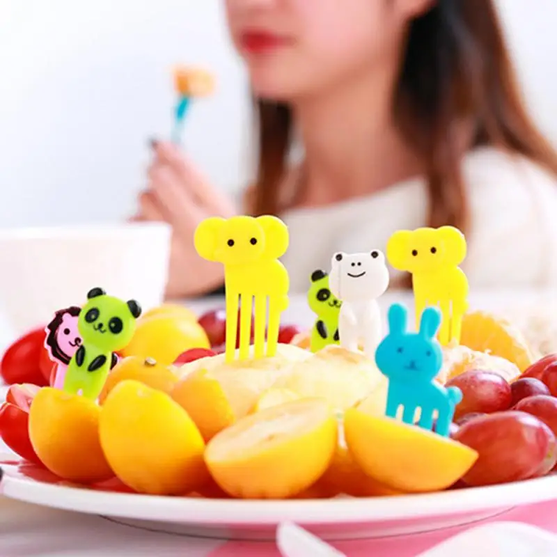 

Animal Farm Fruit Fork Mini Cartoon Children Snack Cake Dessert Food Fruit Pick Toothpick Bento Lunches Party Decor Random Color
