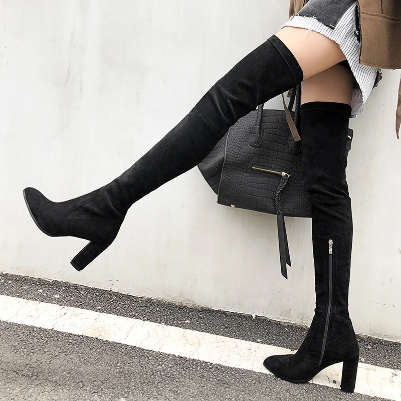 Женские облегающие сапоги с острым носком на высоком массивном каблуке размеры 4