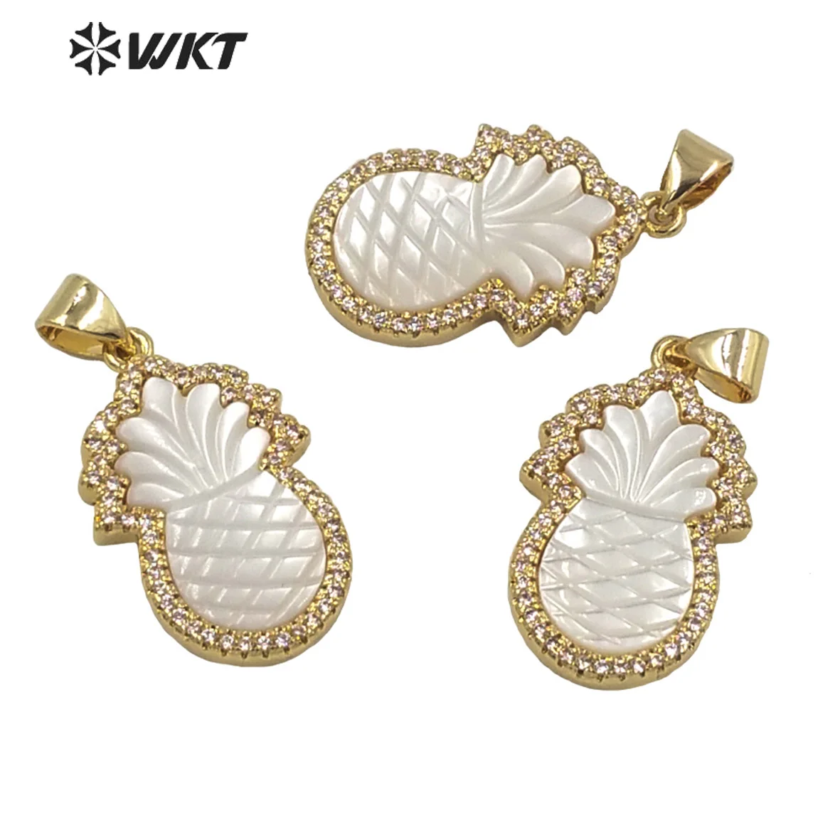 

MP197 New Design Micropave Gold Bezel Cubic Zircon Pinapple Pendants Hand Made Carved Pearl Shell Pendants Lady Gift