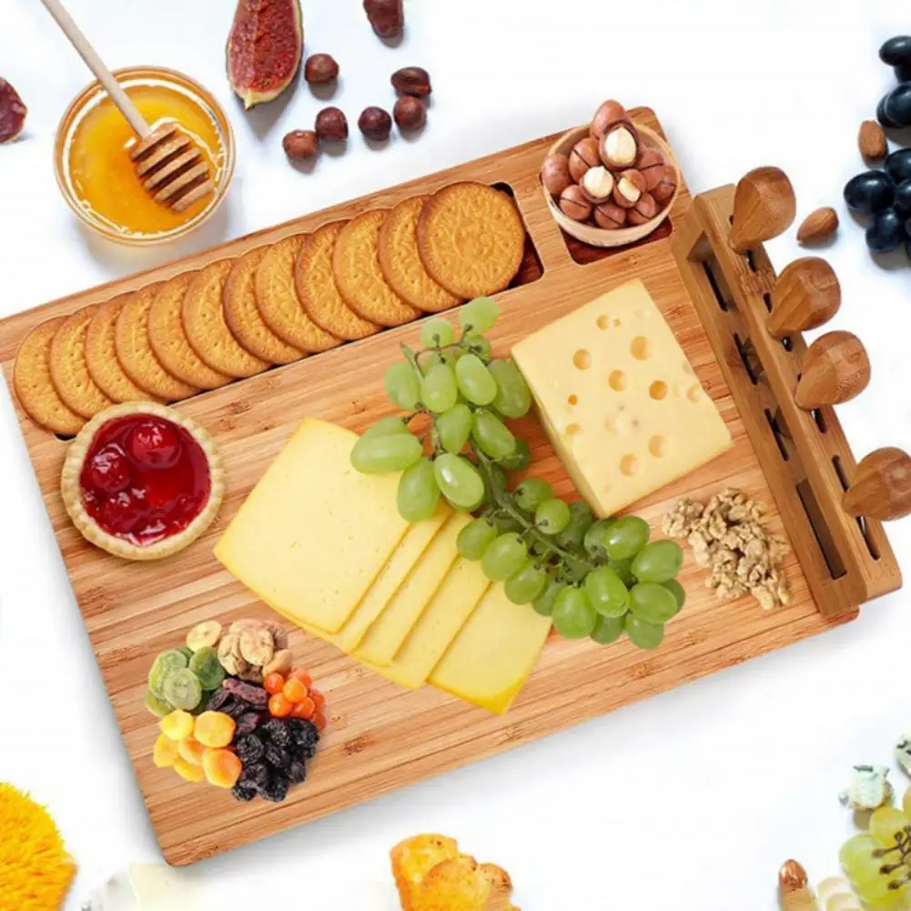 

Cheese Board Eco-friendly Non-stick Wood Serving Charcuterie Board for Home