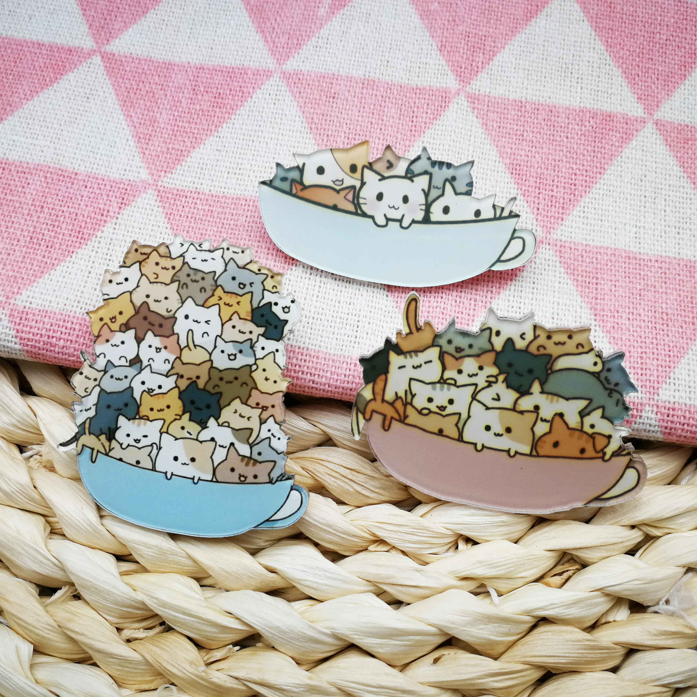 Акриловые значки серии Cartoon Cat Cups Kawaii на рюкзаке булавка для одежды женские