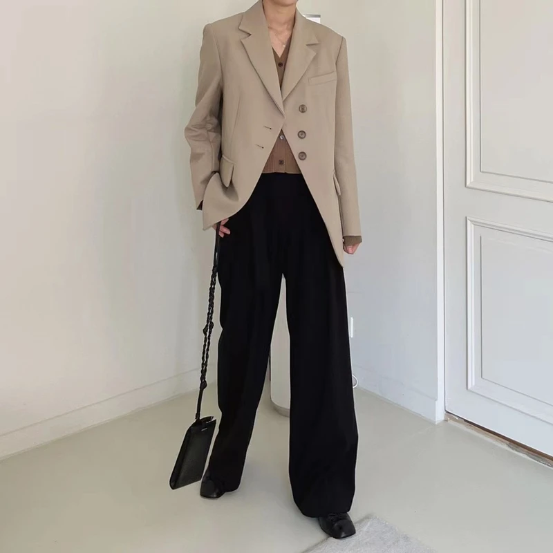 Женский винтажный черный блейзер на три пуговицы весна-осень 2021 | Женская одежда