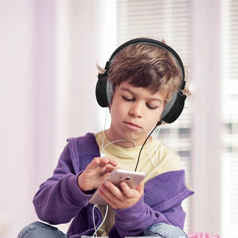 

Cool Black Cat Headphones Kids Gaming Wired Headphone Travel Music Stereo Headset Earphones For Computer Mobile Phone MP3 Gifts