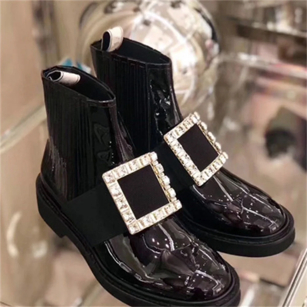 Новинка 2019 года женские ботинки из лакированной кожи со стразами и квадратной