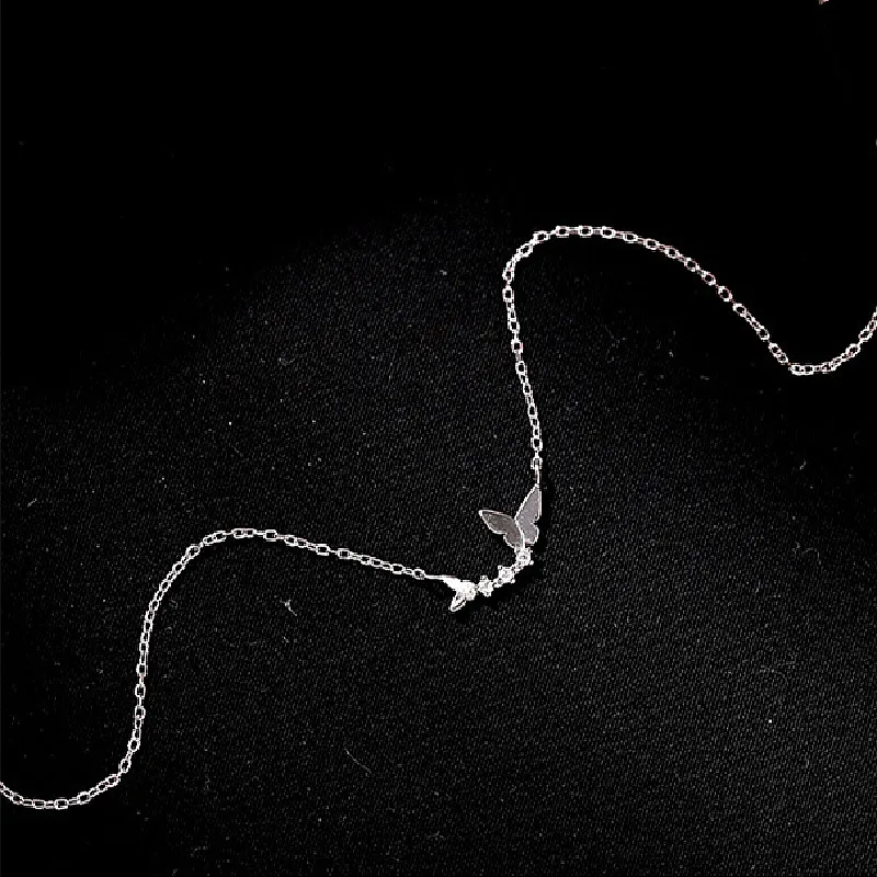 

Korean Style 925 Silver Double Butterfly Pendant Chain Lady Necklace For 2021 New Style Trend Butterfly Collarbone Necklace