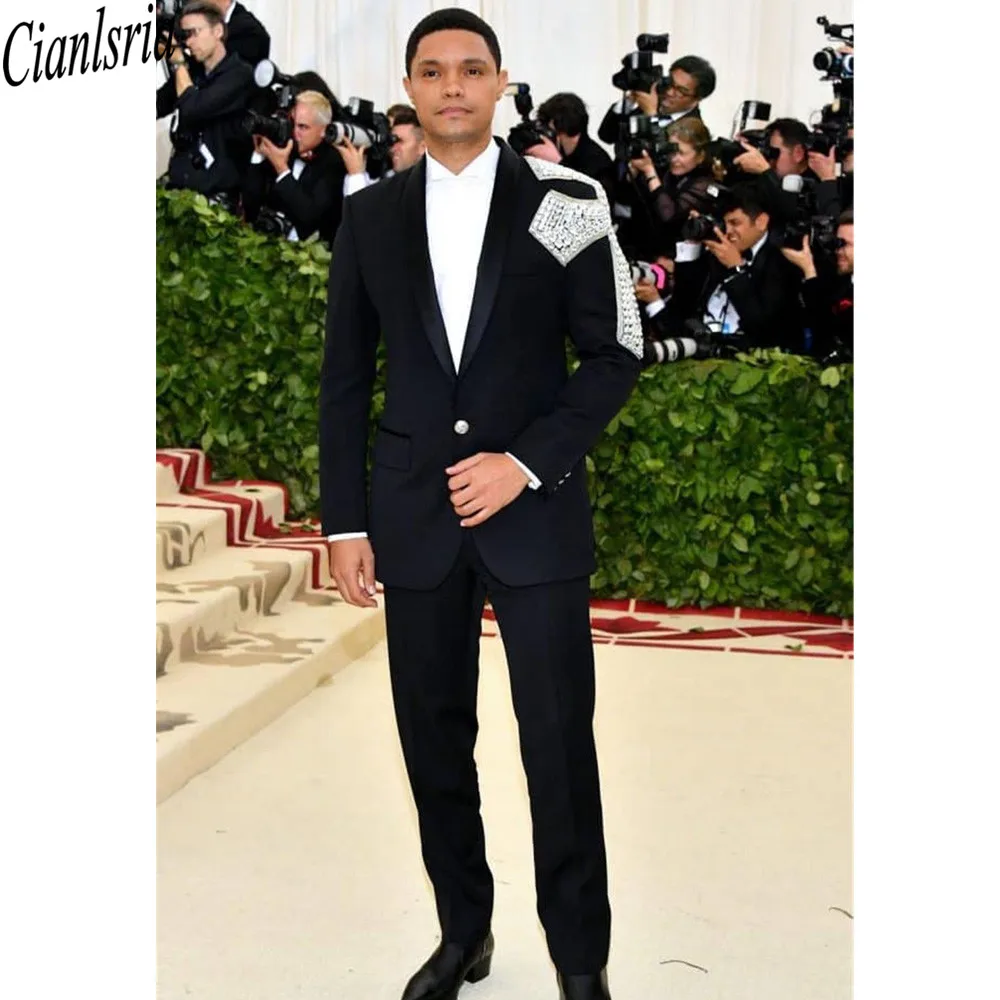 

Designer Fashion Celebrity Mens Customized Wedding Tuxedos Slim Fit Groom Wear Dinner Prom Party Blazer (Jacket+Pants)