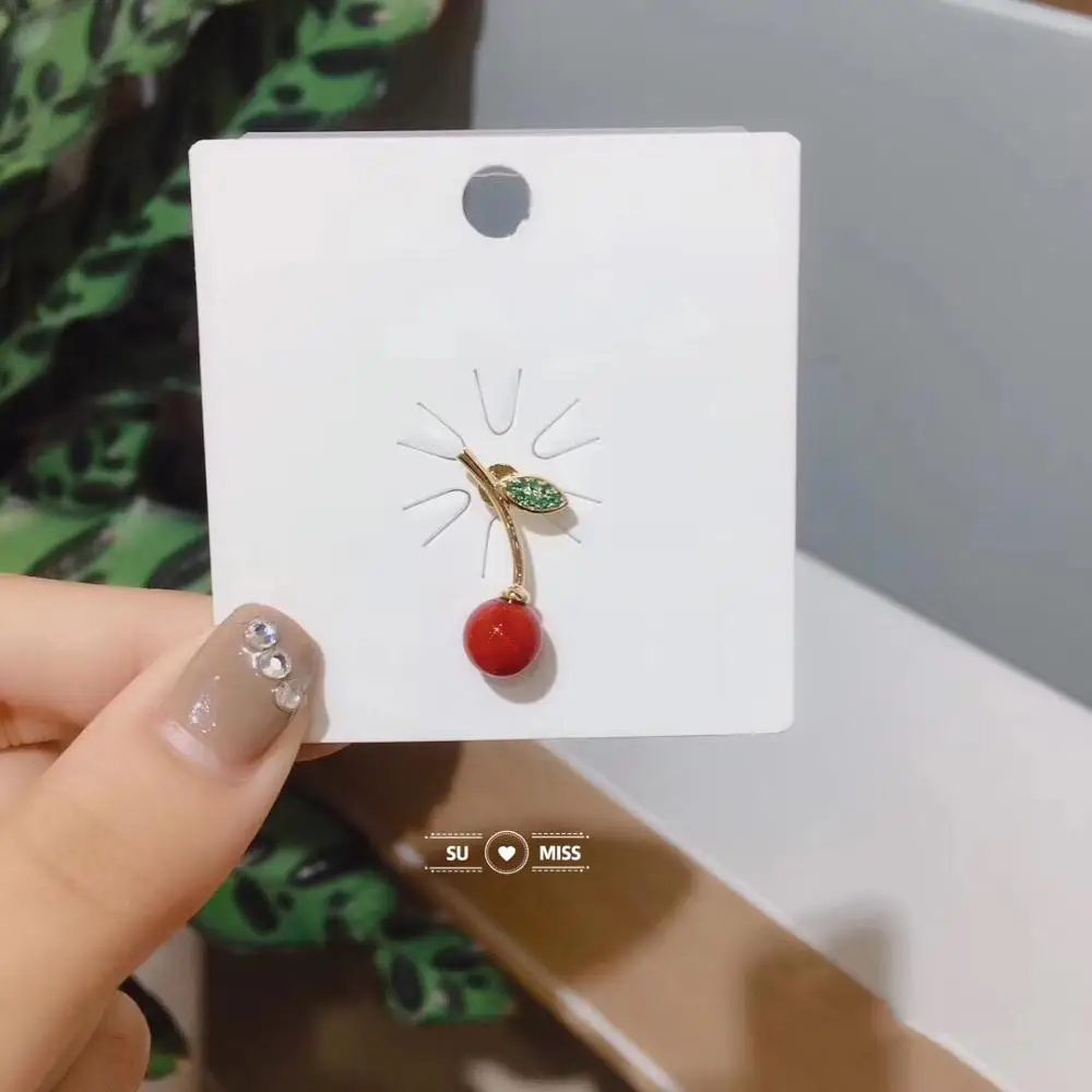 

Бесплатная доставка, брошь для женщин, милые ювелирные изделия в виде вишен, сумка, аксессуары для одежды, Женская Брошь с фруктами, ювелирны...