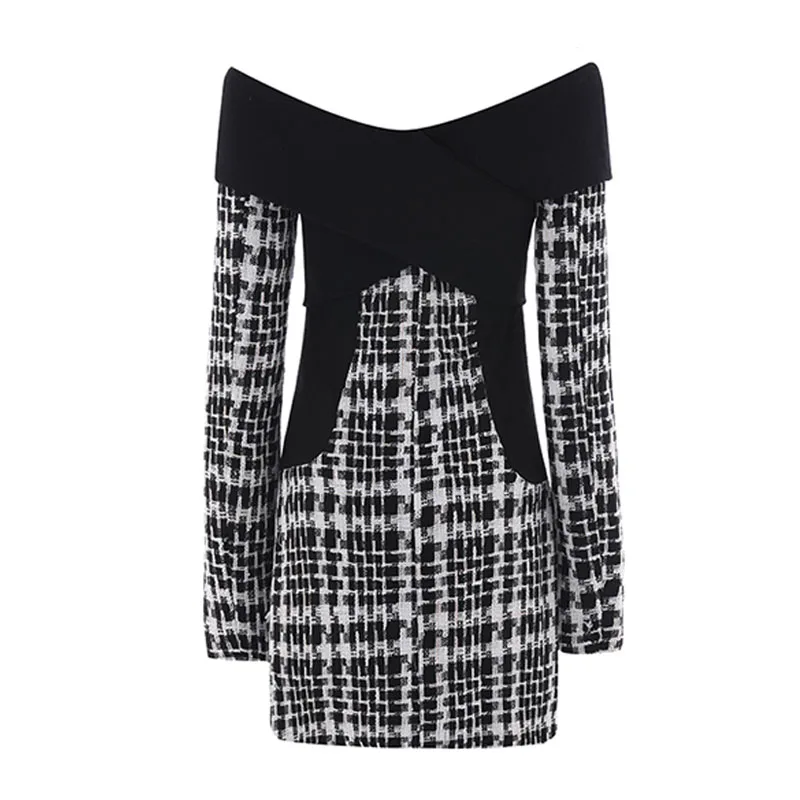 Женское платье с открытыми плечами клетчатое твидовое эластичное черно-белое
