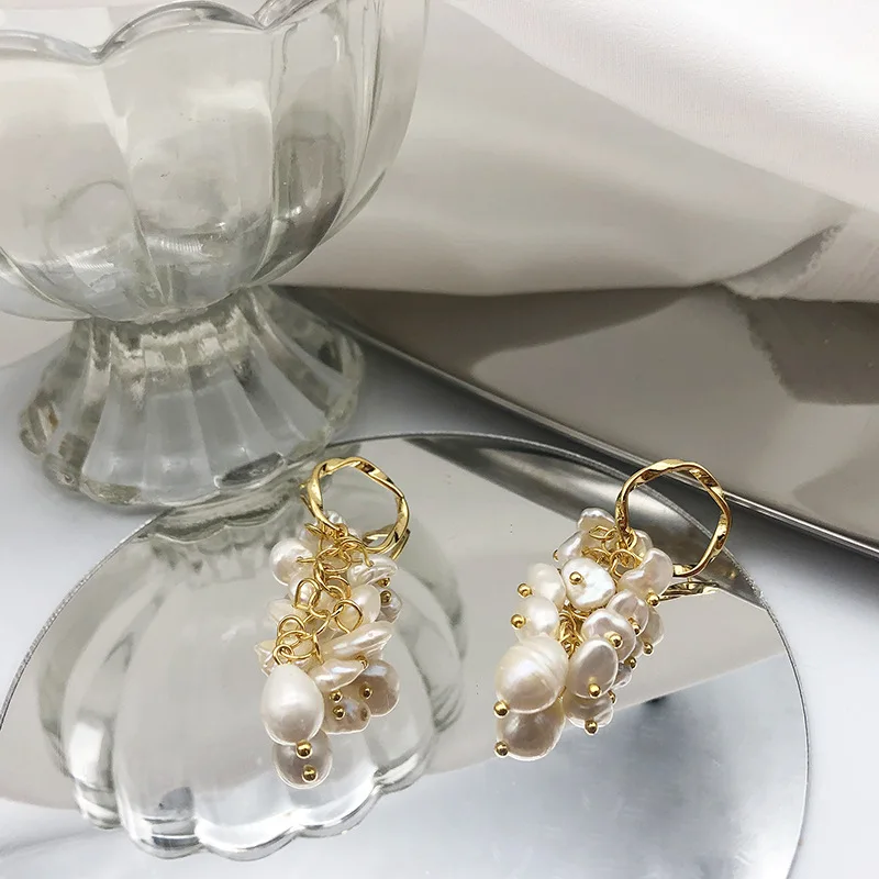 

Natural Pearl Earrings Female Irregular Circle Simple Beaded Earrings S925 Silver Needle 2021 Latest Ladies Earrings Hot
