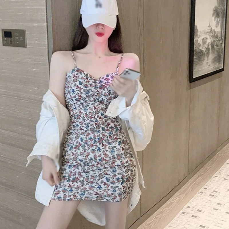 

Summer Retro Slim Dress With Buttocks And Sexy Suspender Floral Dress