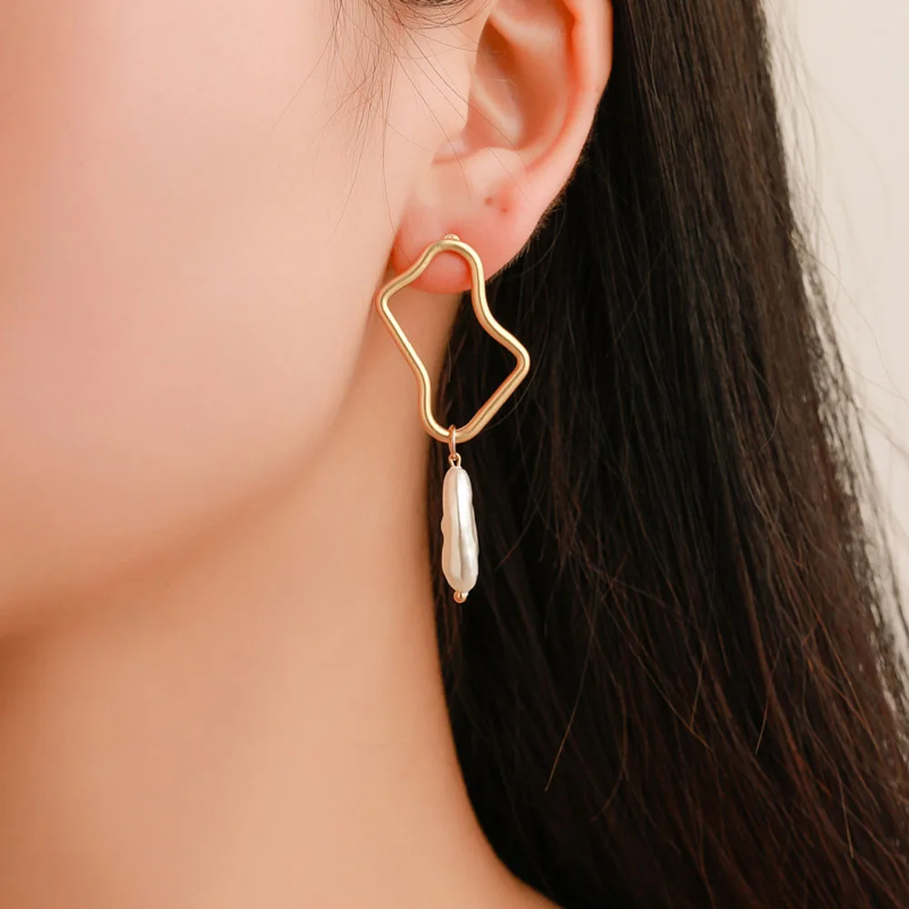 

Geometric Pearl Earring Temperament Joker Contracted Irregular Earrings Women Jewelry Gifts