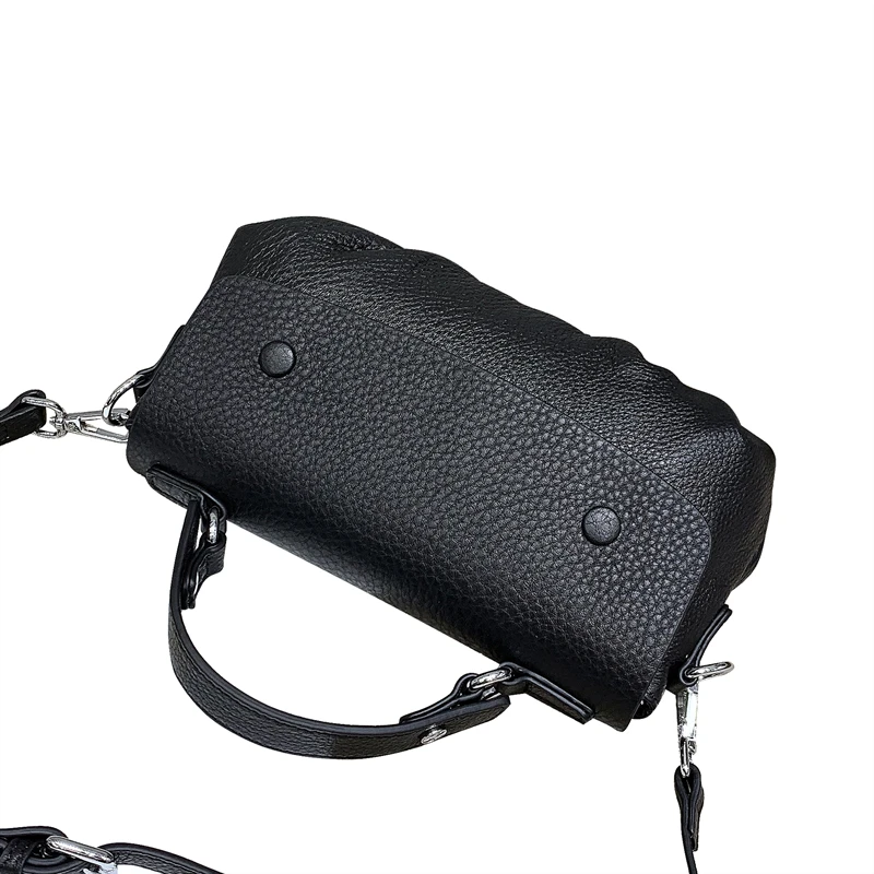 

Leather bag female 2020 new fashion handbag small ck head layer leather shoulder messenger bag female small shoulder bag women
