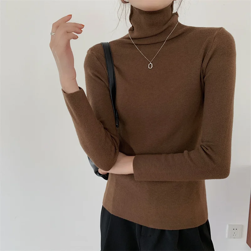 Базовый свитер с высоким воротником для отдыха приталенный уютный вязаный