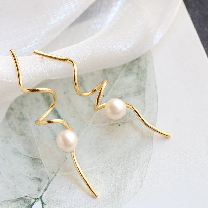 Настоящее серебро 925 пробы инкрустированное искусственными драгоценными