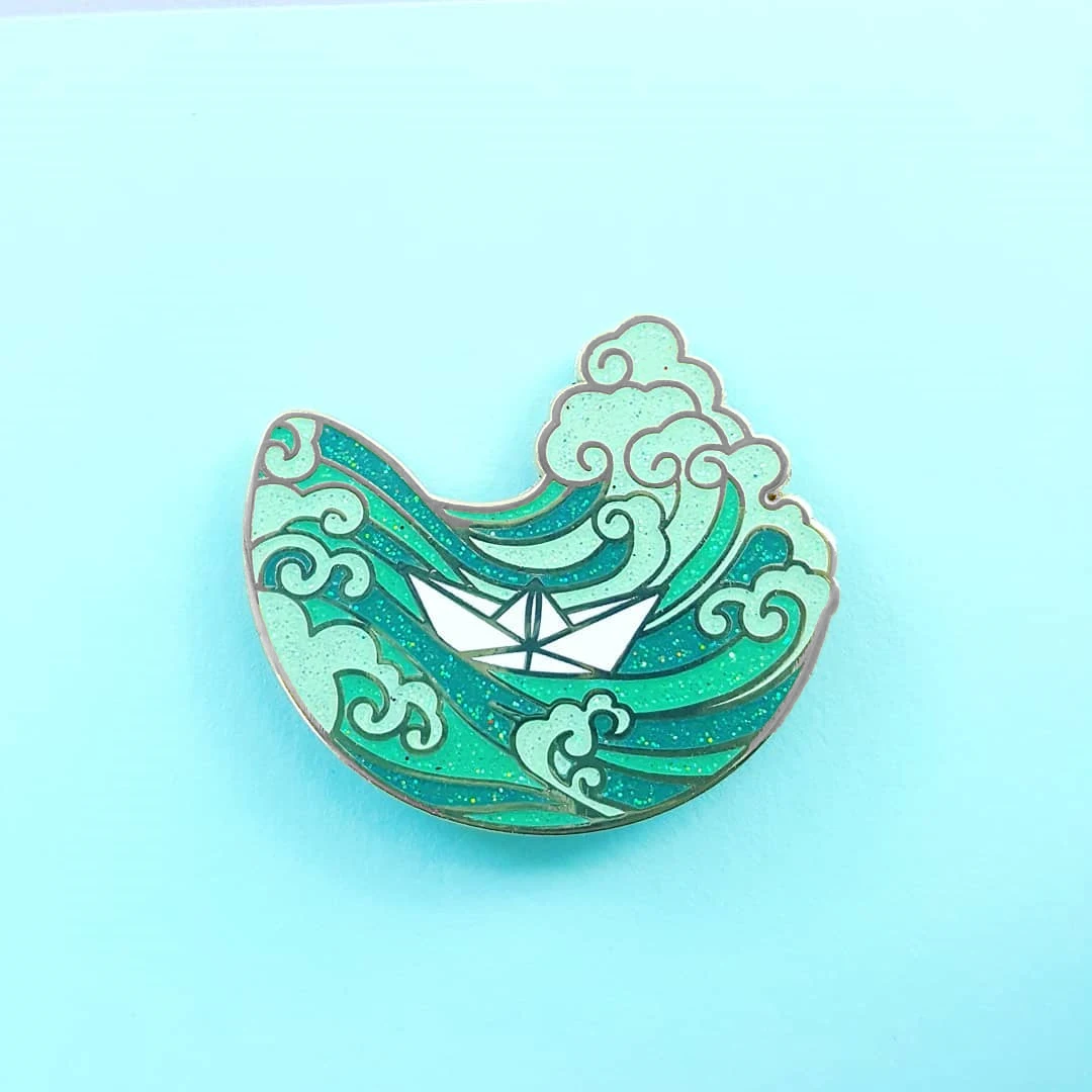 Sale Pretty Waves Hard Enamel Pin Novelty Cartoons Paper Boat Medal Brooch Fashion Lapel Backpack Pins Jewelry Unique Gift 2021 | Украшения