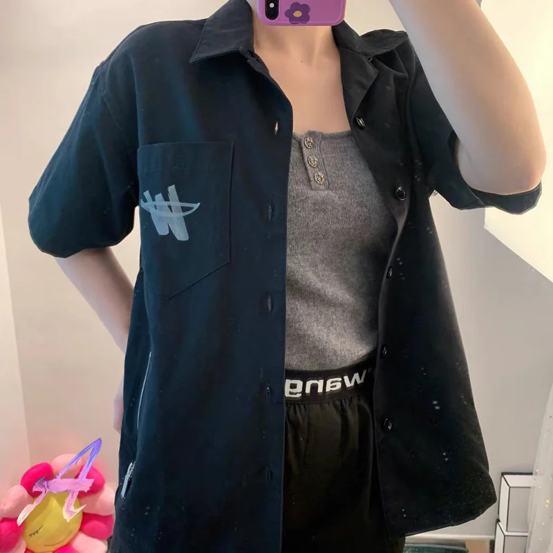 

Рубашка Welldone с коротким рукавом, летняя рубашка с отворотом для женщин и мужчин We11done, топы, высококачественные рубашки с металлическим карм...