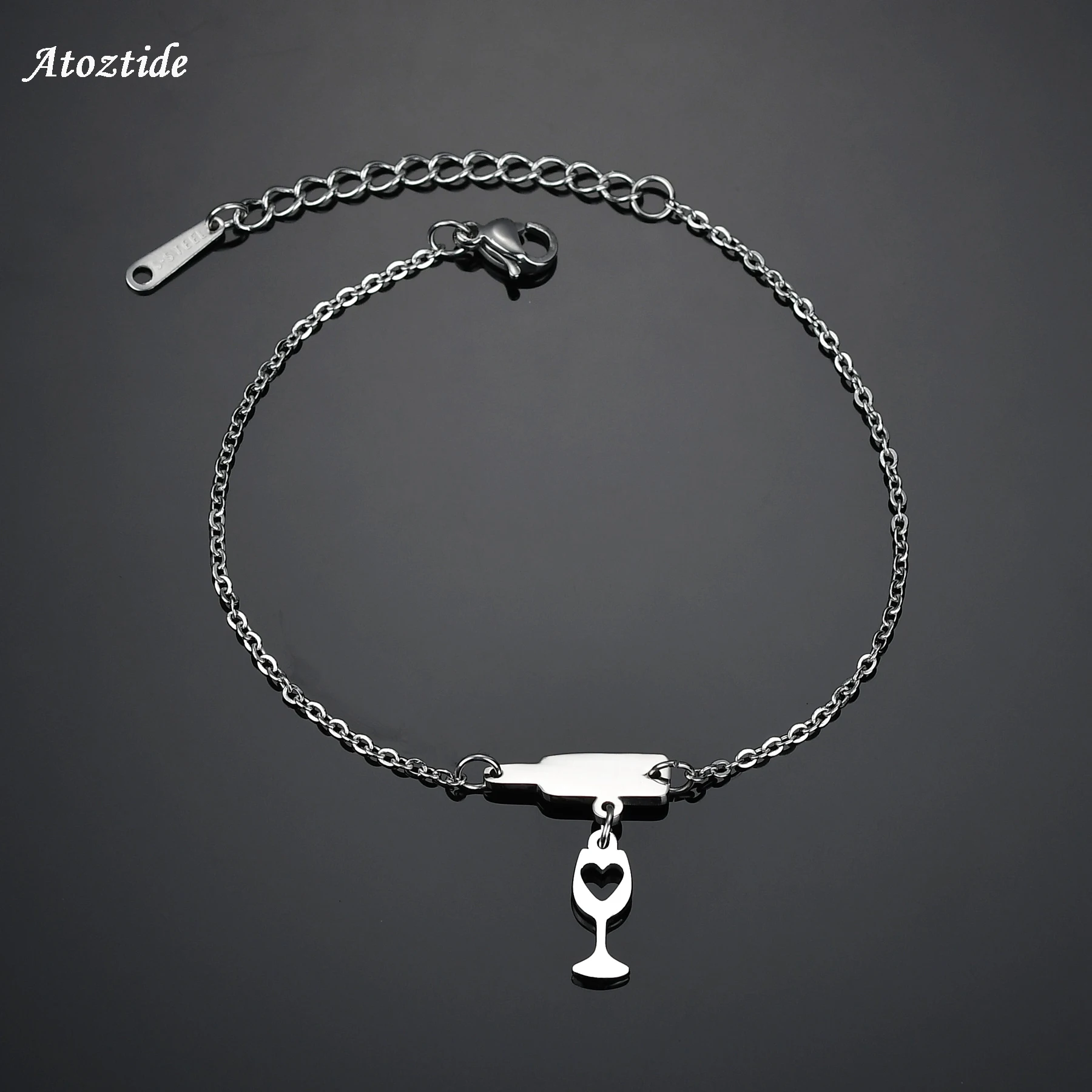 Женский браслет с чашкой вина Atoztide золотого цвета серебряным сердцем простой