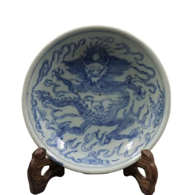 

Jingdezhen antique Ming and Qing Dynasty blue and white hand painted dragon pattern disc