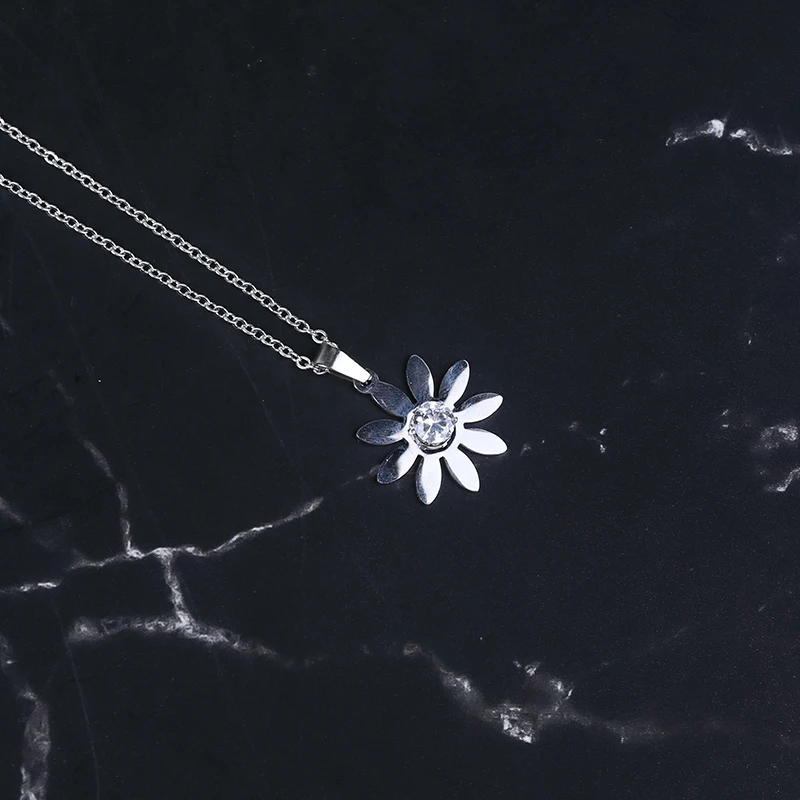 

New Fashion Luxury 316l Stainless Steel Necklace Women Silver Color Bird Flower Chain Pendant Jewelry Accessories For Girl Gifts
