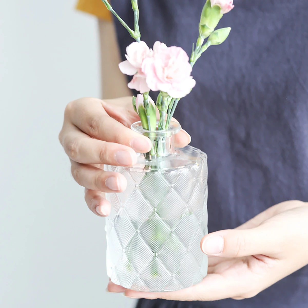 

Simple Transparent Glass Small Vase Nordic Decoration Living Room Flower Home Vases For Flowers Aromatherapy Bottle