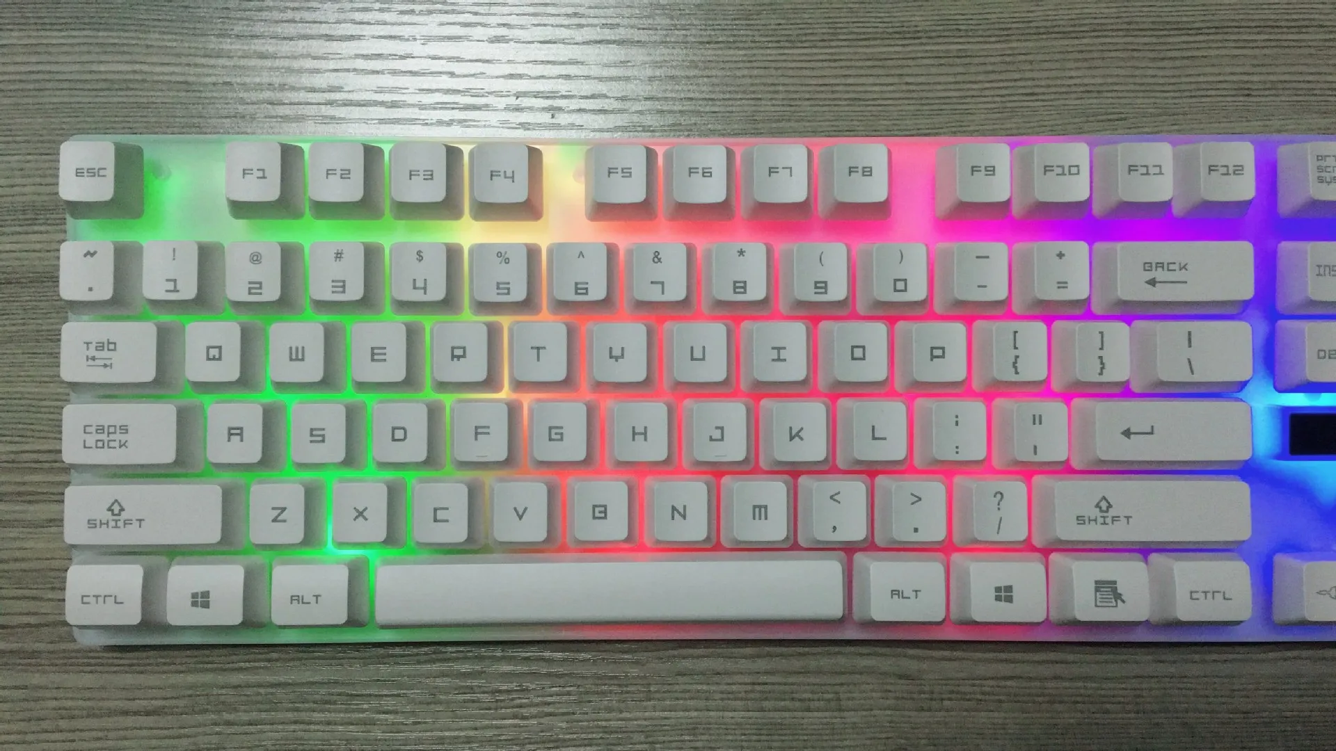 

104 key wired usb game machine feel colorful glowing notebook computer keyboard