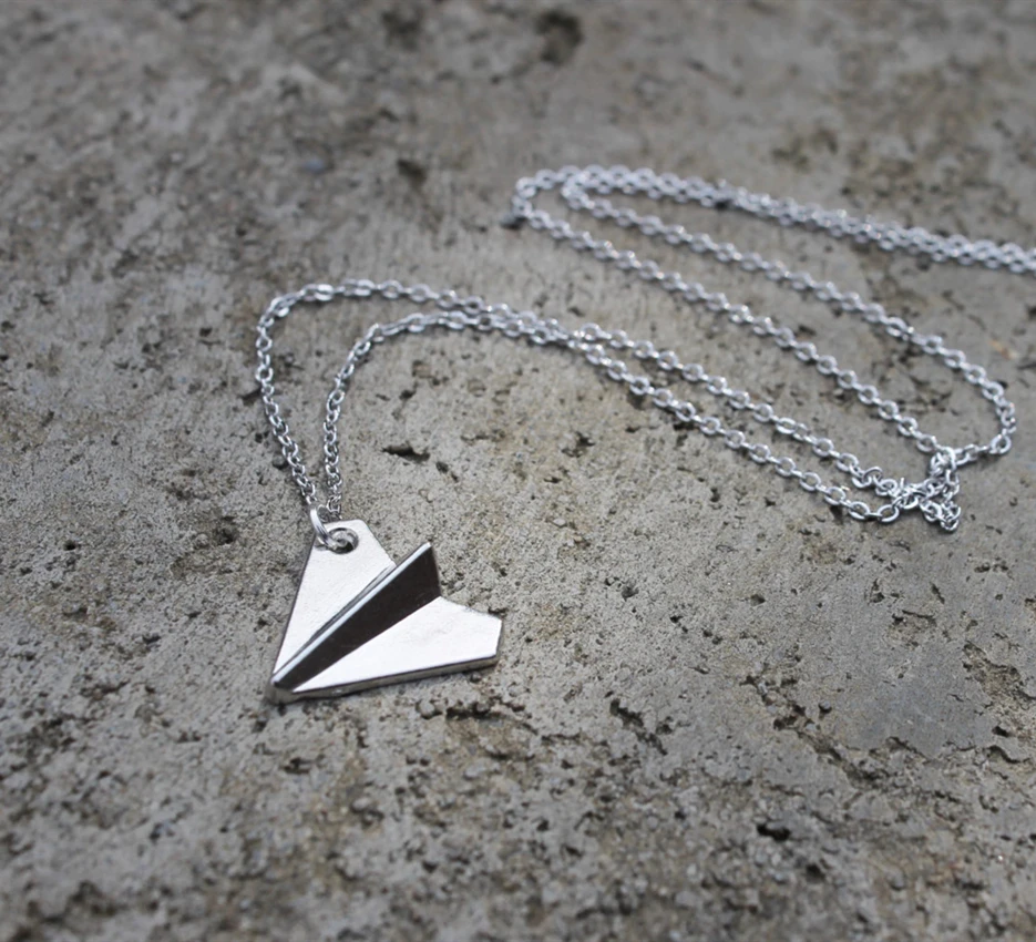 

Минималистичное ожерелье в виде самолета оригами, женское ожерелье из нержавеющей стали, ожерелье-чокер в виде летательного аппарата из бу...