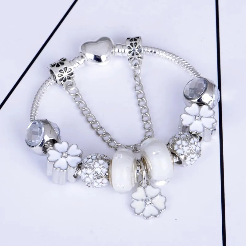 2020 небольшой свежий браслет с магнолией Сковорода в семейном стиле Розовый Дейзи