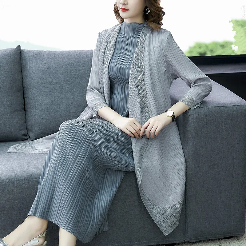 Женское Плиссированное короткое пальто Элегантная стильная короткая куртка в