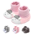 Зимняя обувь для новорожденных, Мультяшные плюшевые Нескользящие Детские пинетки для малышей, ботинки для младенцев, для мальчиков и девочек 0-18 месяцев