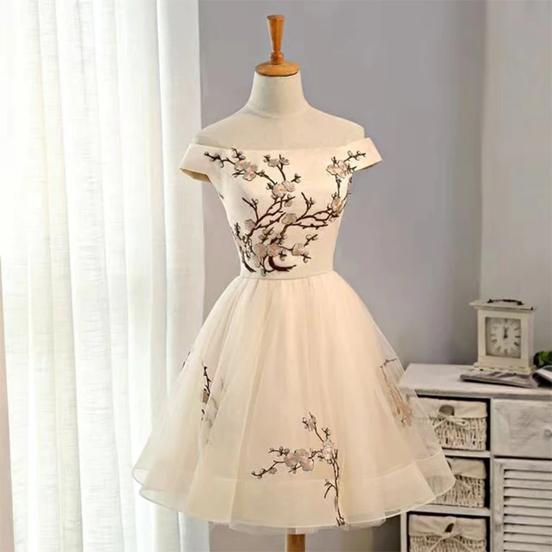 

Женское платье выше колена, с цветочной вышивкой, вырезом лодочкой и открытыми плечами, элегантное Плиссированное ТРАПЕЦИЕВИДНОЕ платье дл...