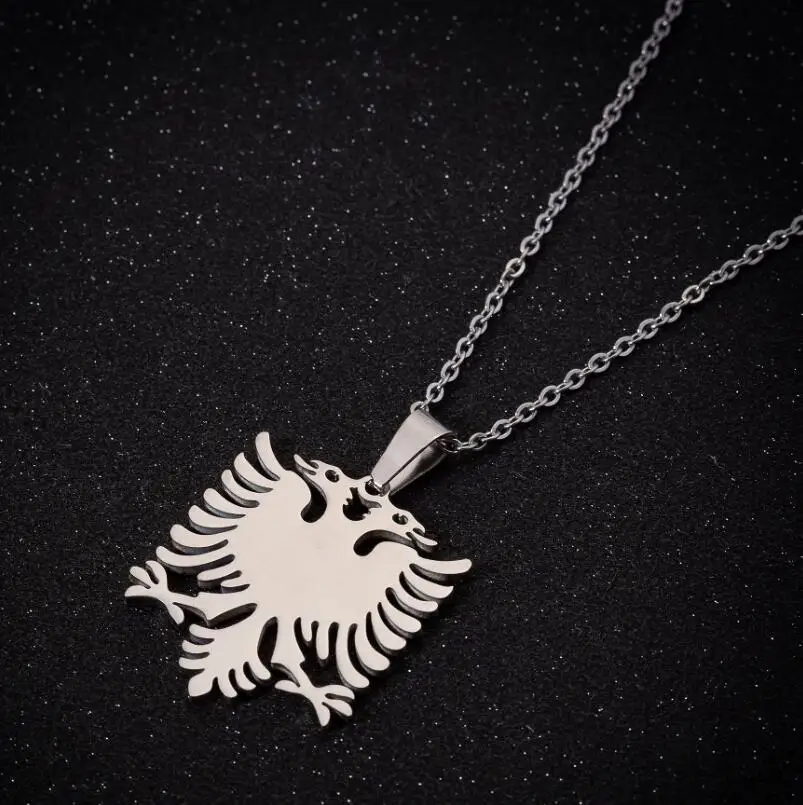 

2021 New Stainless Steel Albanian Eagle Animal Necklace Men Jewelry Necklace Hawk Coat of Arms Double Head Eagle Choker Gift