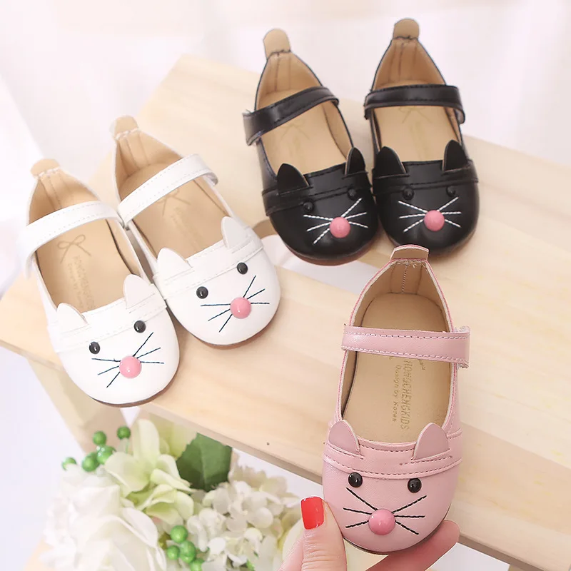 Новинка осени 2019 корейские однотонные туфли с мультяшным котом женская детская