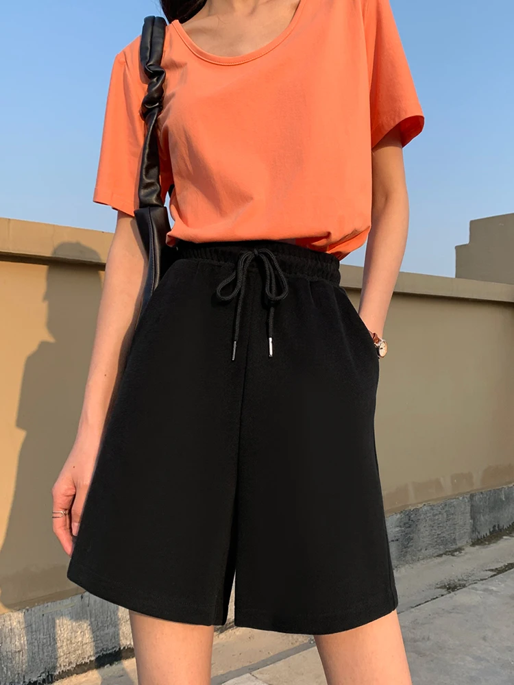 

Grey sports shorts women's summer thin, loose and high waist, thin and wide leg, 5-legged, straight tube, Hong Kong Style