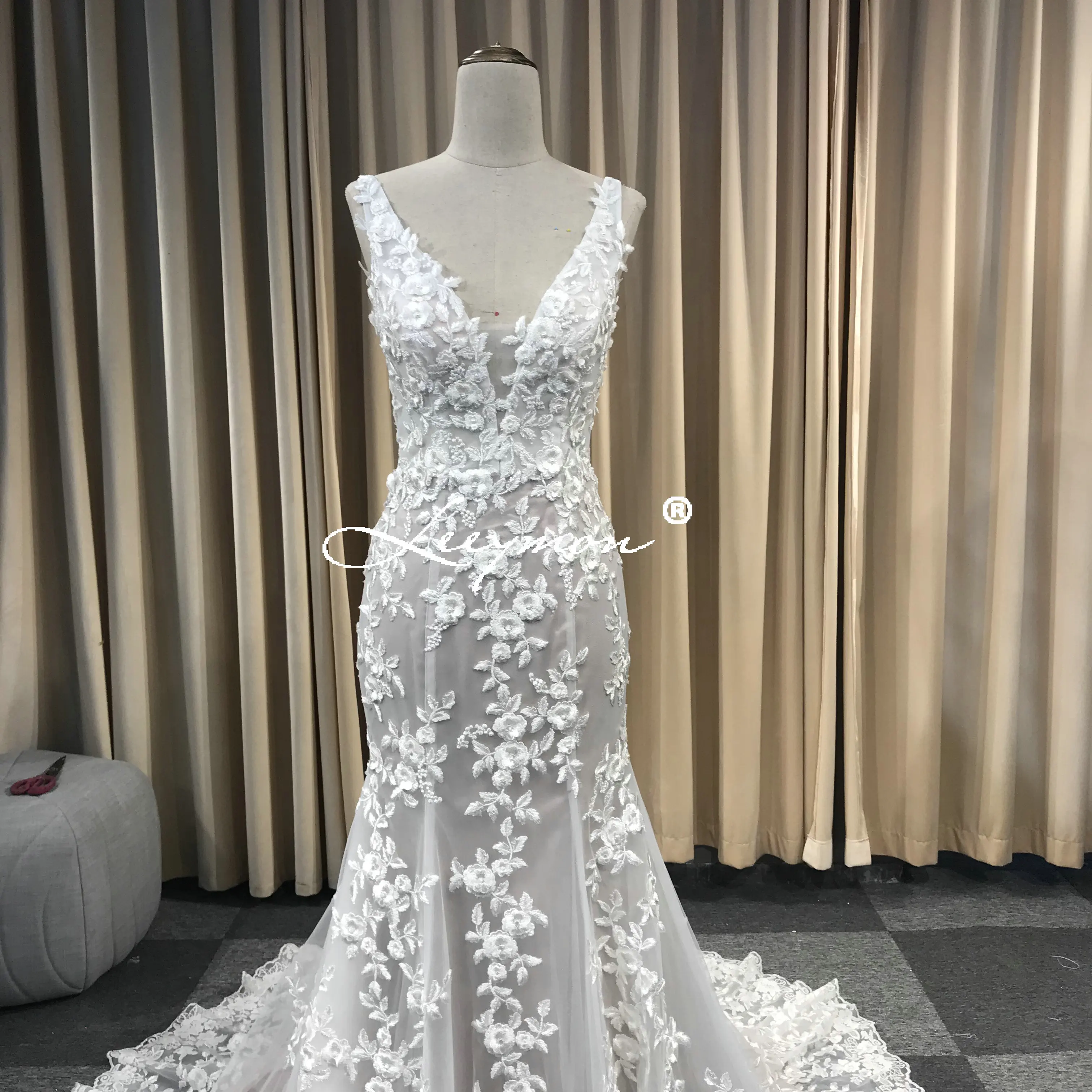 Leeymon свадебное платье с кружевной аппликацией в стиле русалки цвета слоновой