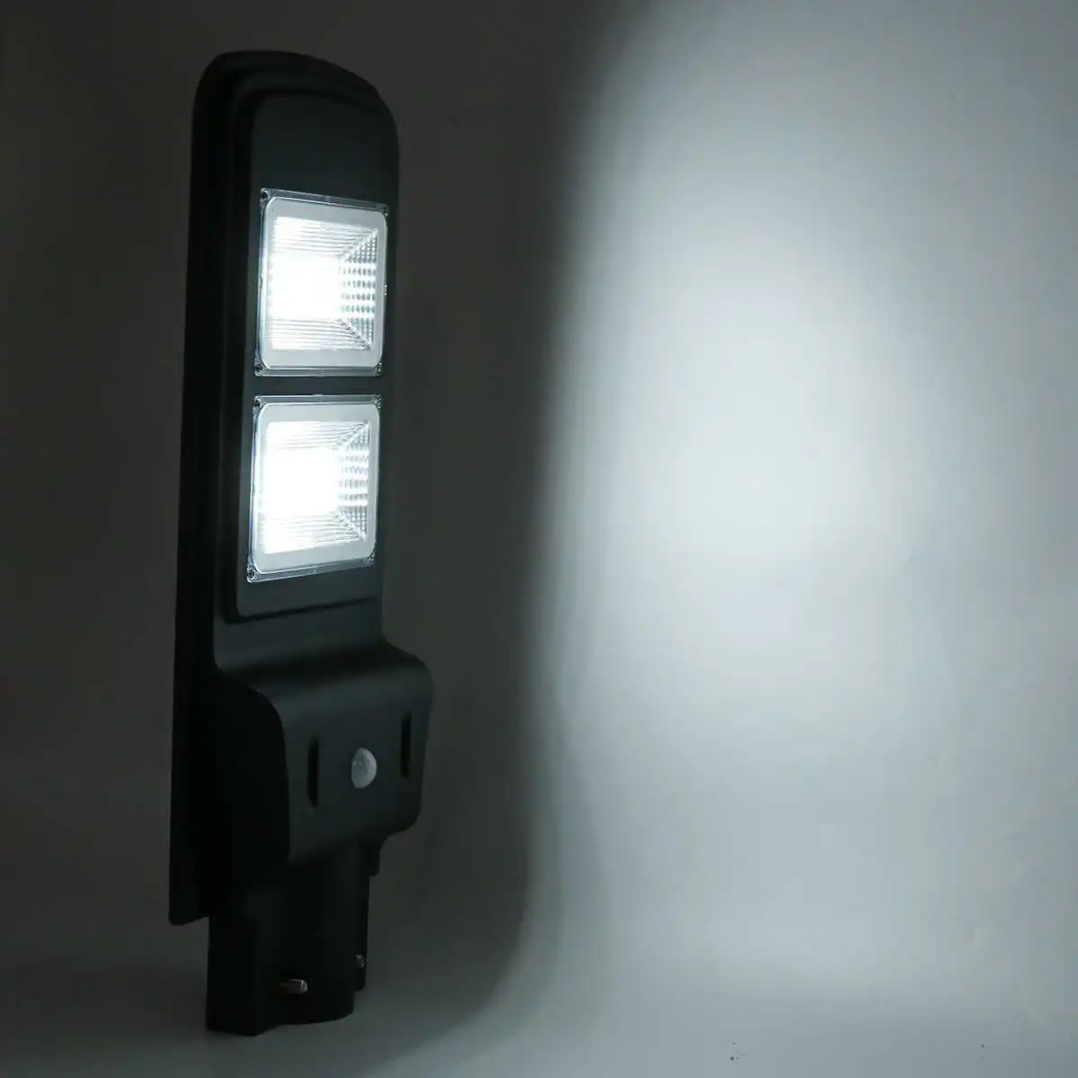 

40W LED Solar Powered Street Light PIR Motion Sensor Waterproof Road Lighting for Outdoor Plaza Garden Yard 120Pcs Beads SMD2835