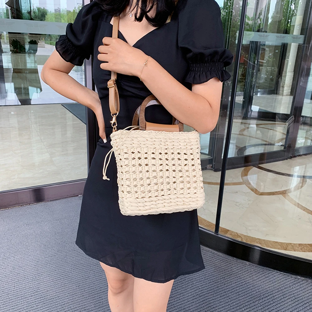 

Retro Women Bag Summer Woven PU Shoulder Casual Drawstring Hollow Crossbody Bags Ins Rattan Messenger Crossbody Bucket Bag