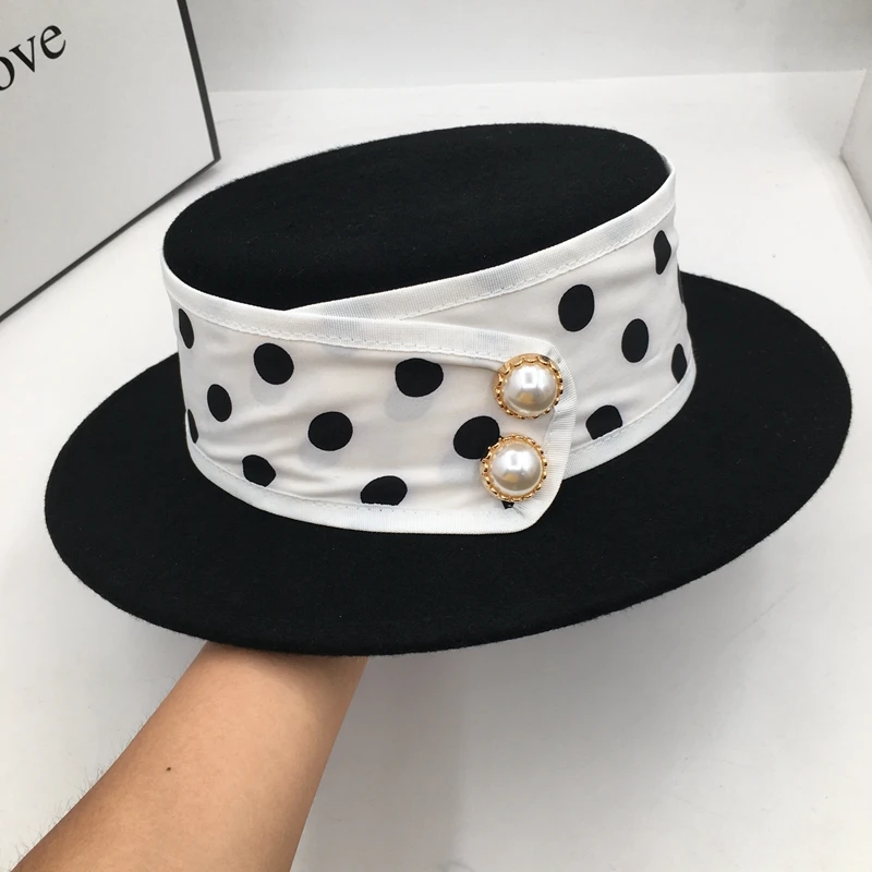 

New winter wool Wind of vogue small sweet little hat French cap British black cap tide restoring ancient ways fedora