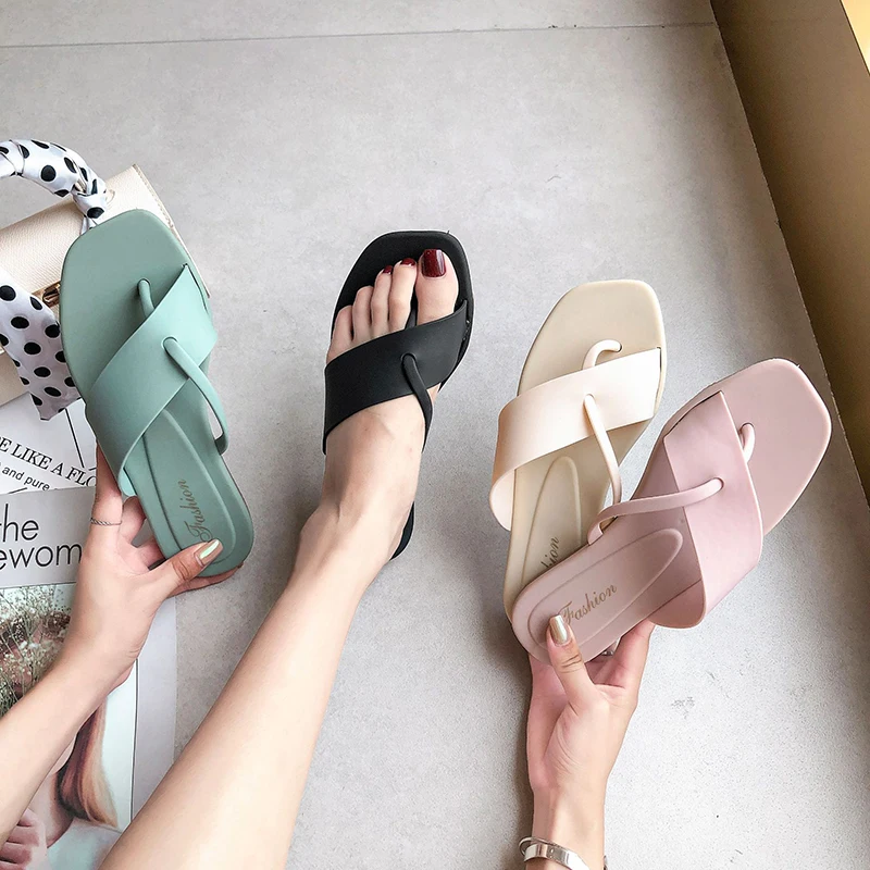 

Open Toe Slippers Breathable Flat Pvc Thick Sole Sandals Comfortable Fashion Flip Flops Women Outdoor Casual Shoes Summer 2021