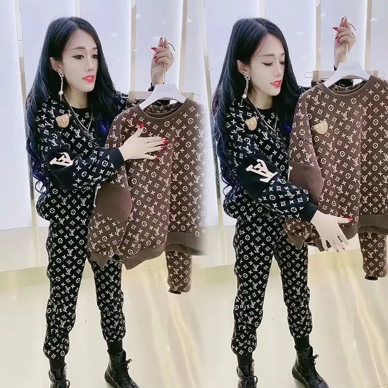 

2021 new net red tide brand Korean fashion suit female letter printing casual sports suit two-piece