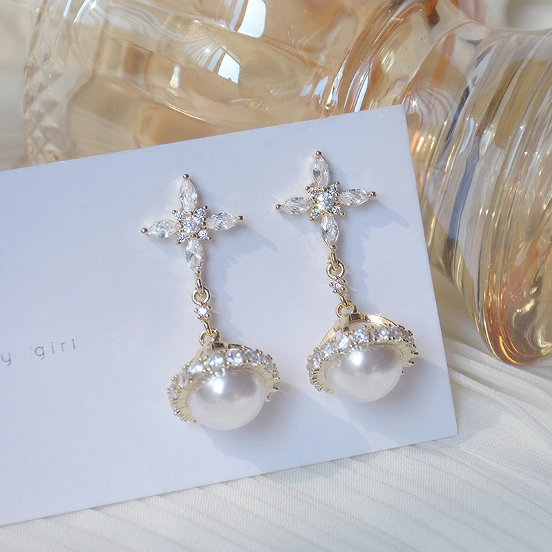 

Korean Fashion Gold Drop Earrings for Women Bling AAA Cubic Zircon Shine Stud Earring Wedding Bridal Jelwelry Earring Gift