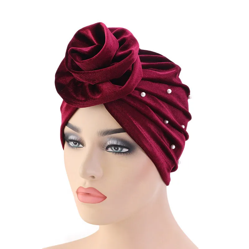 Женская шапка тюрбан с оборками и большими цветами бархатная Шапка в