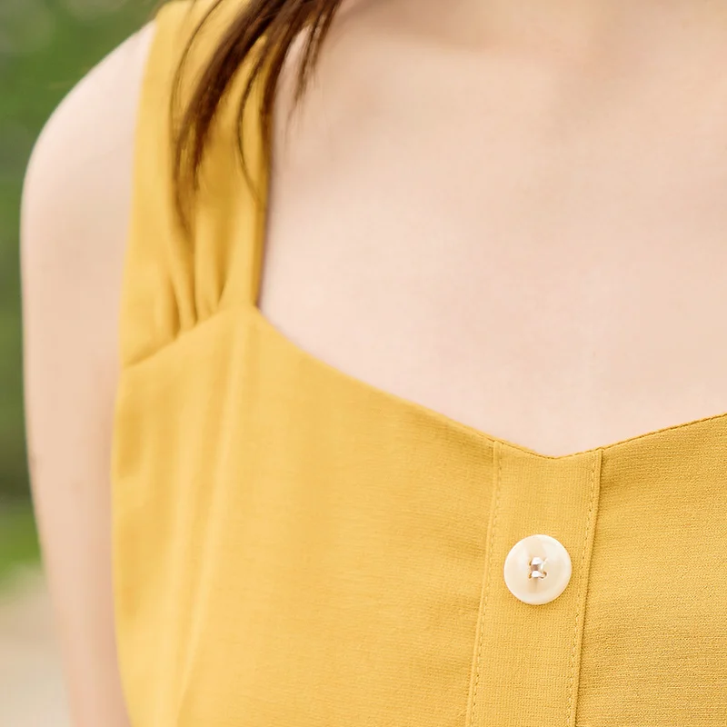 Женское платье на бретельках IEF однотонное элегантное средней длины без рукавов