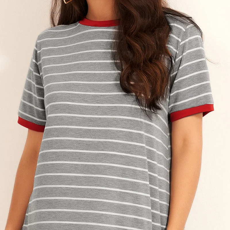 

Large-size fashionable colour-matching striped loose short-sleeved knitted stretch dress