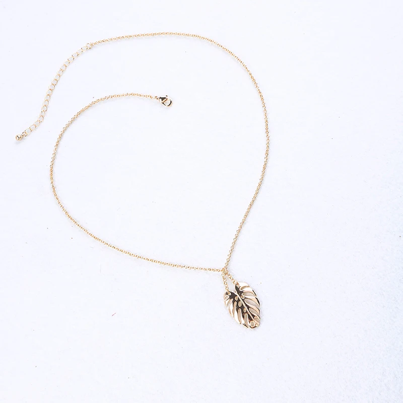 Женское ожерелье с подвеской в виде листьев золотого цвета вечерние модные