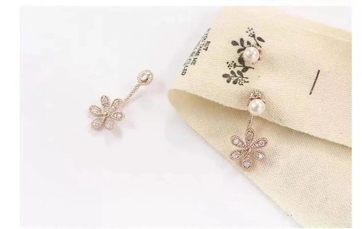 

Fashion Jewelry, Small Fragrance, Lady, Pearl, Diamond, Five-leaf Flower, Female With Earrings