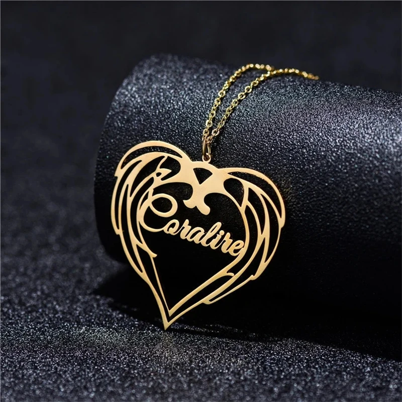 

Hollow Stainless Steel Heart Pendant Custom Name Necklace Jewelry Women's Day Gift for Wife Personalized Nameplate Necklace